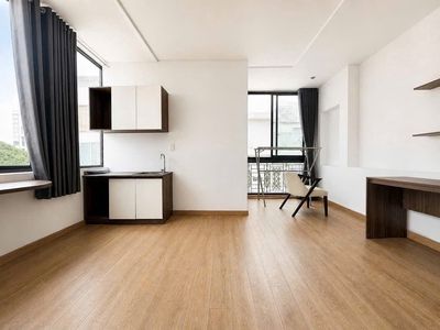 Trần Não District 2 MINUTES 1 bedroom with a balcony, Natural Light