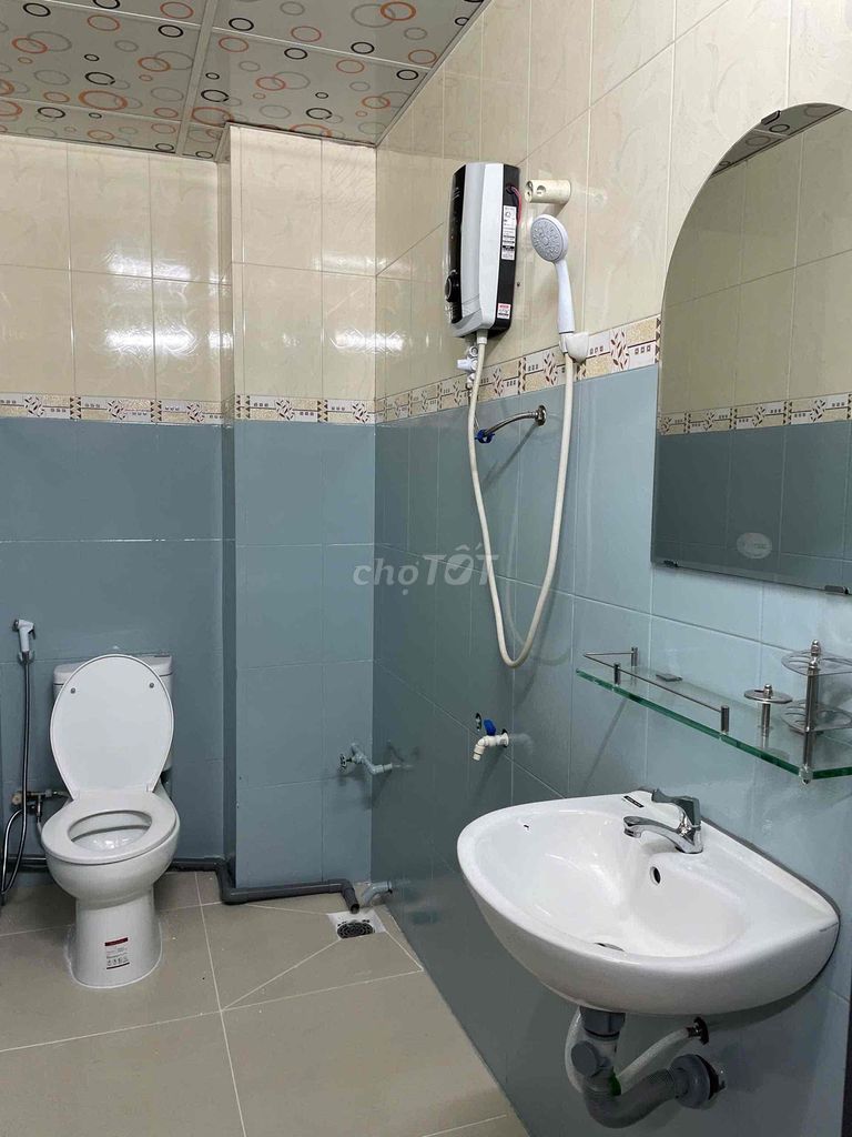 Rent an apartment full of furniture, elevators, windows, oof, next to bhx