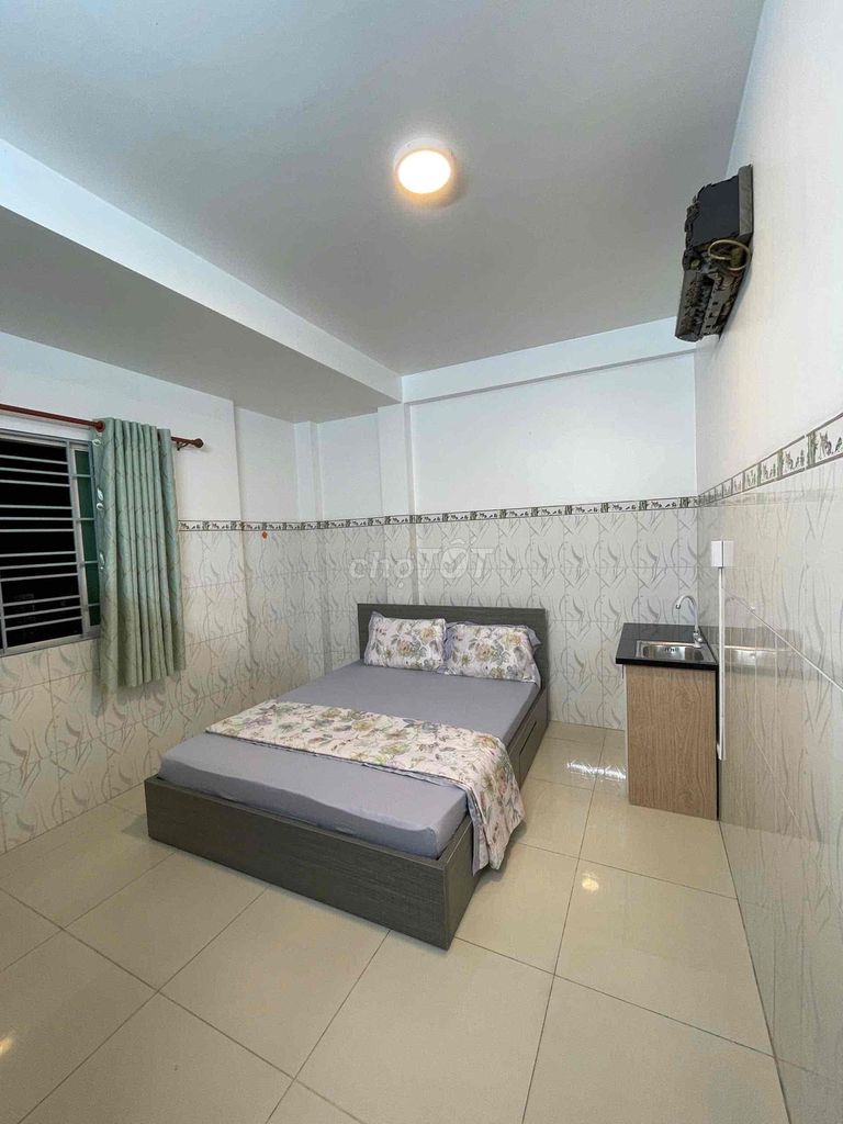 Rent an apartment full of furniture, elevators, windows, oof, next to bhx