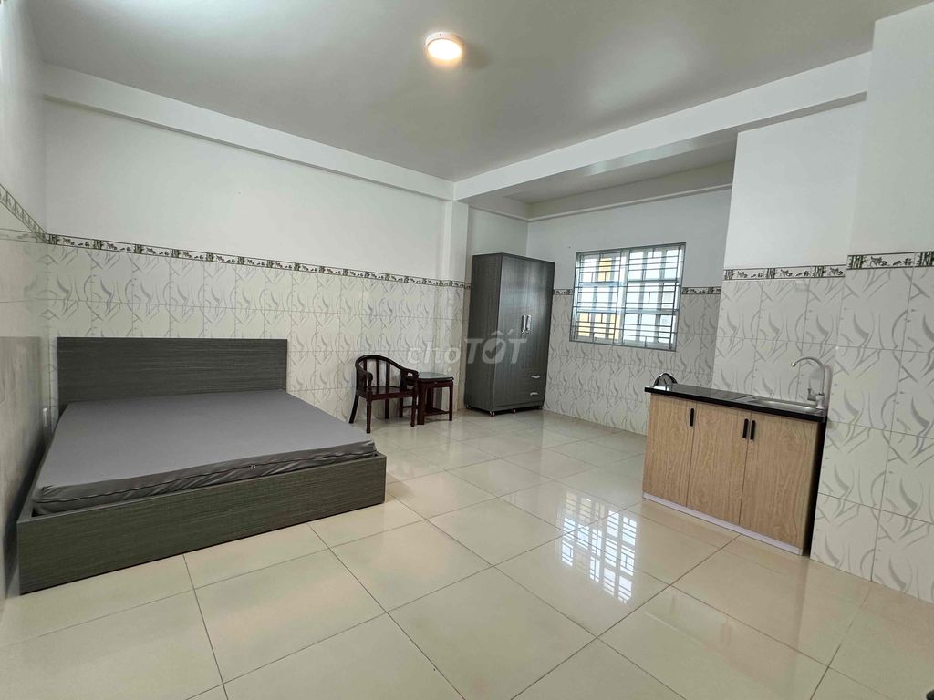Rent an apartment full of furniture, elevators, windows, oof, next to bhx