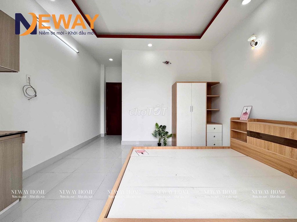 Bancol studio -- full interior -- close to the fourth quarter.