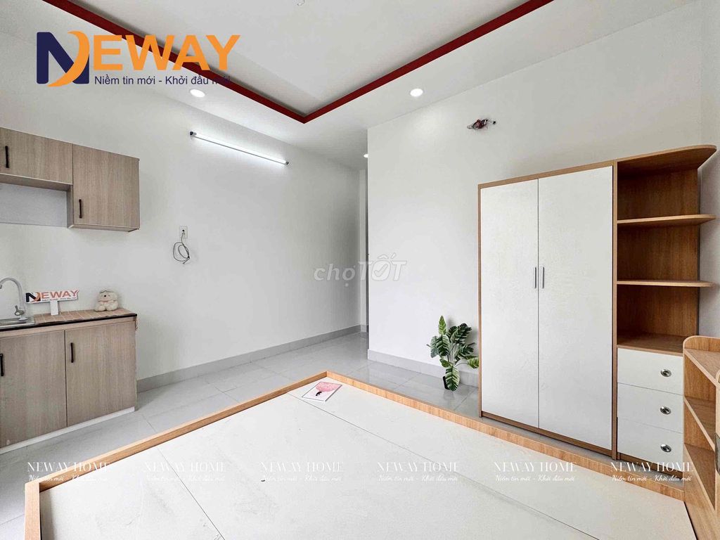 Bancol studio -- full interior -- close to the fourth quarter.