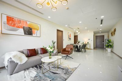 Three bedrooms for nice apartments. Cleared at Vista Verde A.M.