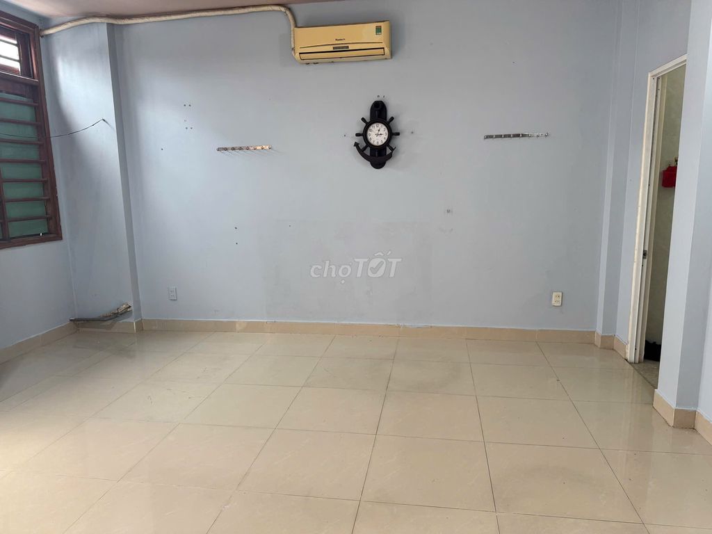 Rent a 30mm security hotel near VinQ9, University of Fpt, hutech cnc