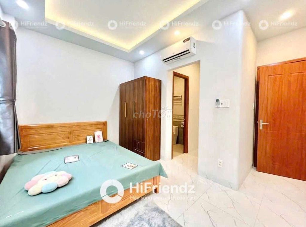 mini-full interior apartment - sky window