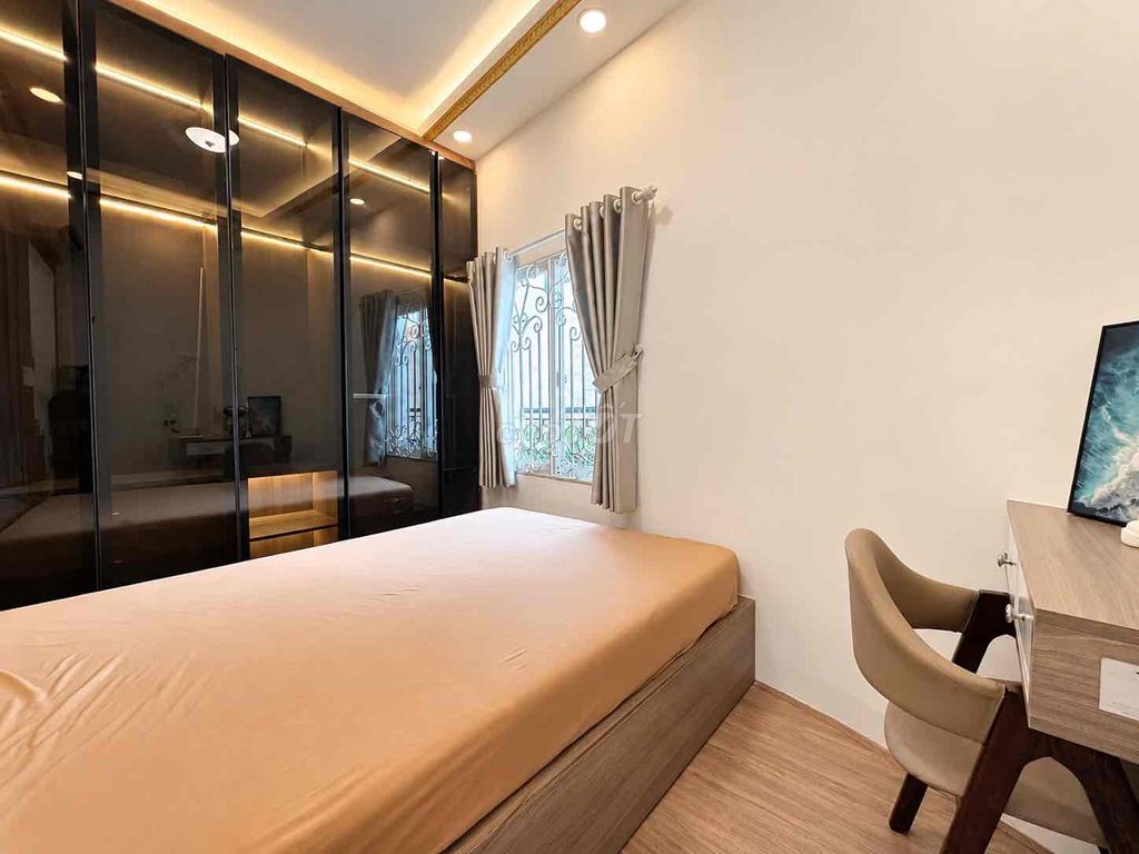 Room 1 private sleep space. Phan Đình Phùng-Phú Nhuận.