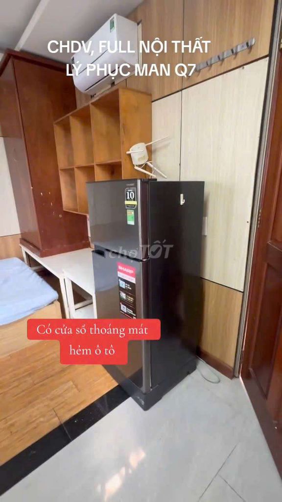 The apartment service house ful interior as in the open window Lý Phục Man car alley