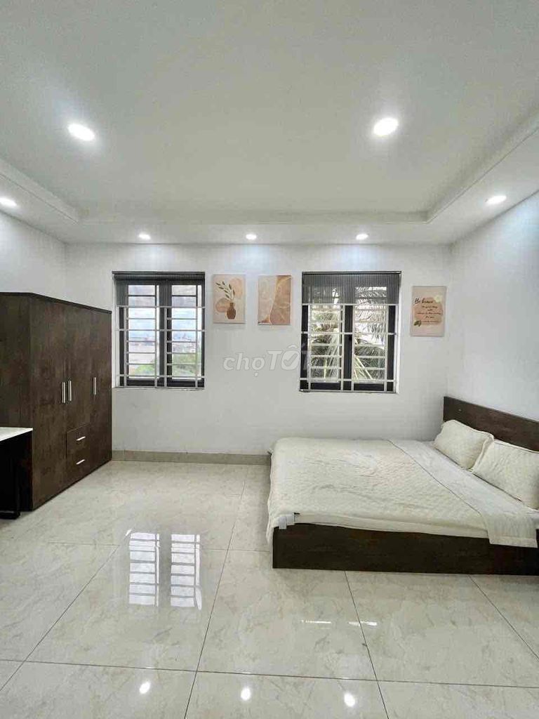 The studio super-full interior in Cityland.