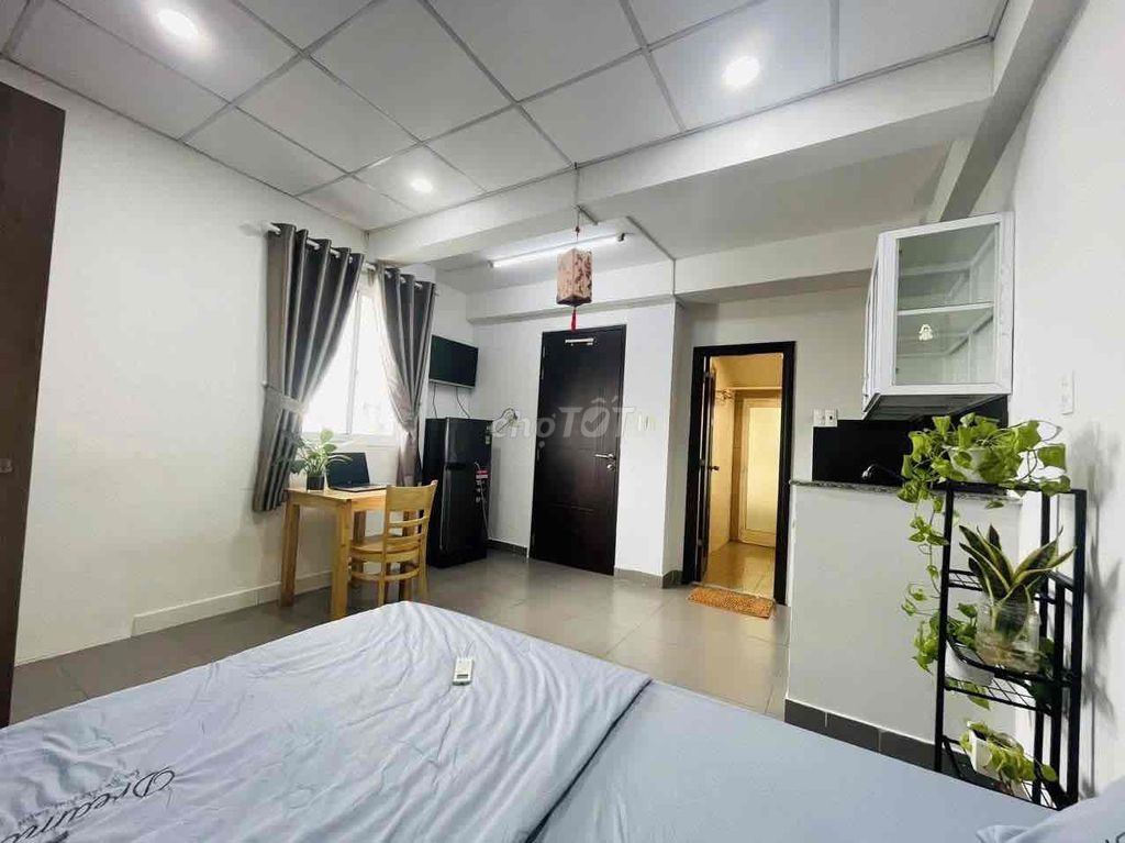 Rent a skylight studio right at the University of Industrial Engineering.