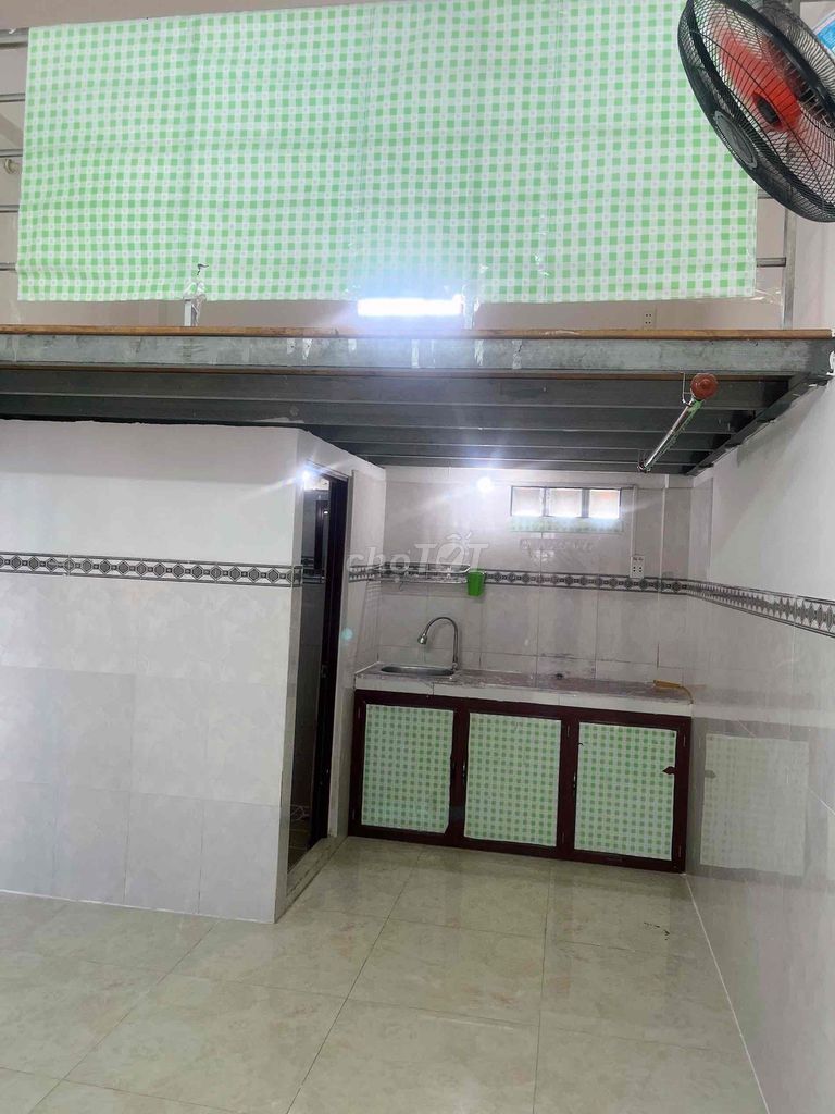 Renting room on Phạm Hữu Lầu, District 7