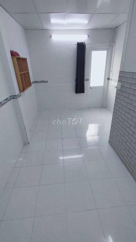 Rent room 1216, 19 A Nam Kỳ Khởi Nghĩa P.X.C.