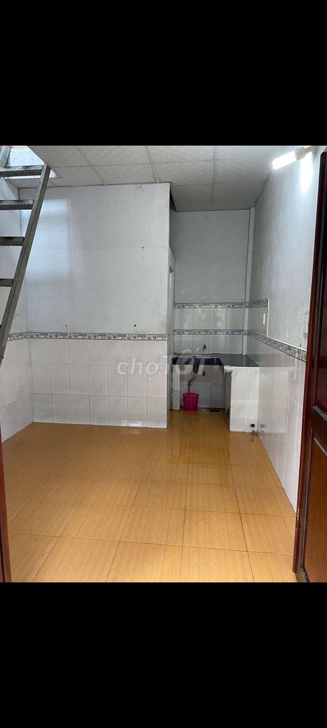 Nice clean motels, one floor down.