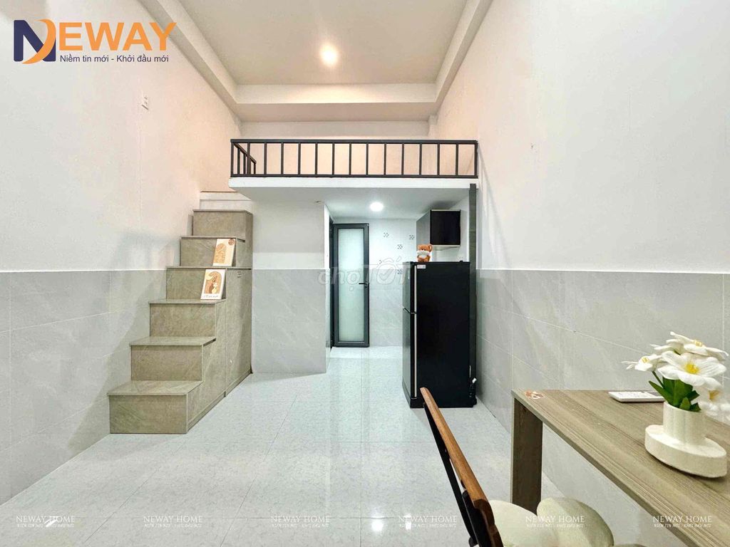 The ground lodge has a full interior next to the princely literature university