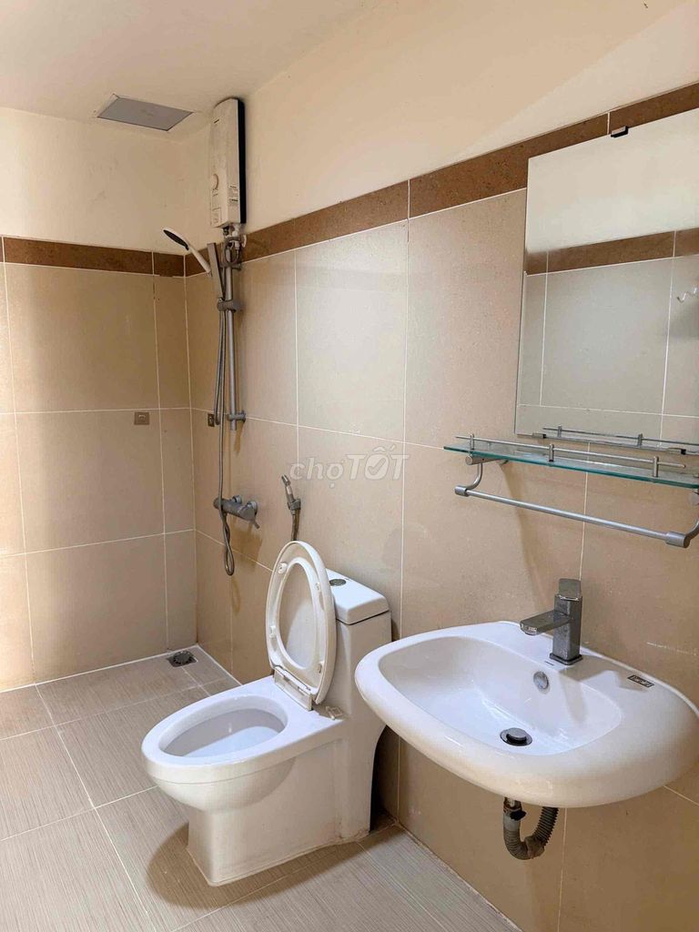 PAC 2 million8 full interiors next to the Meital, Cresent Mall, Vitto City