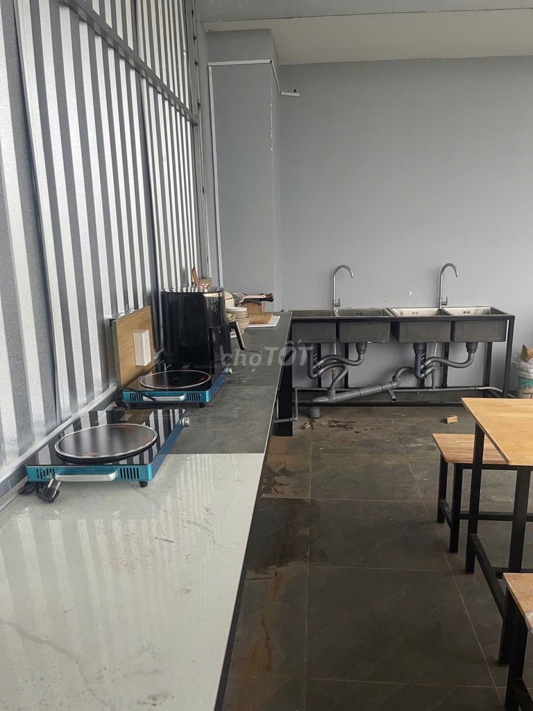Rent sleepbox near Thủ Đức copper range from 1 million and a half packages.