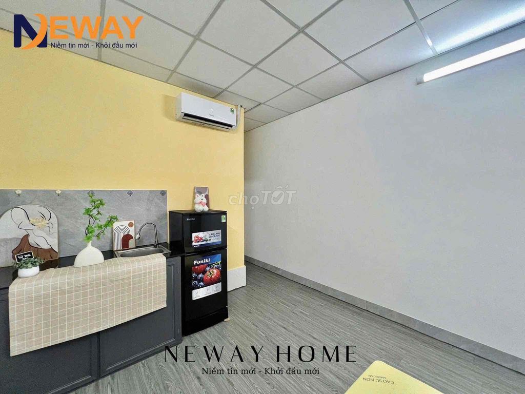 Unguarded living room with a bed full of cheap security furniture near vhu