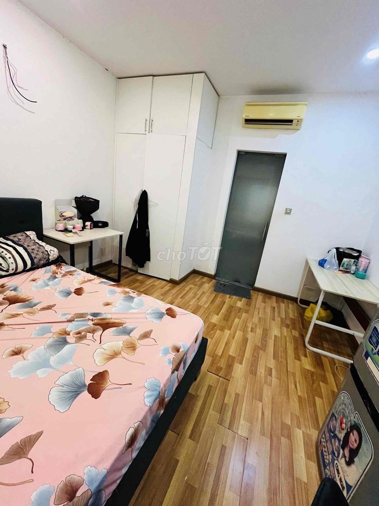 The motel is cheap.
