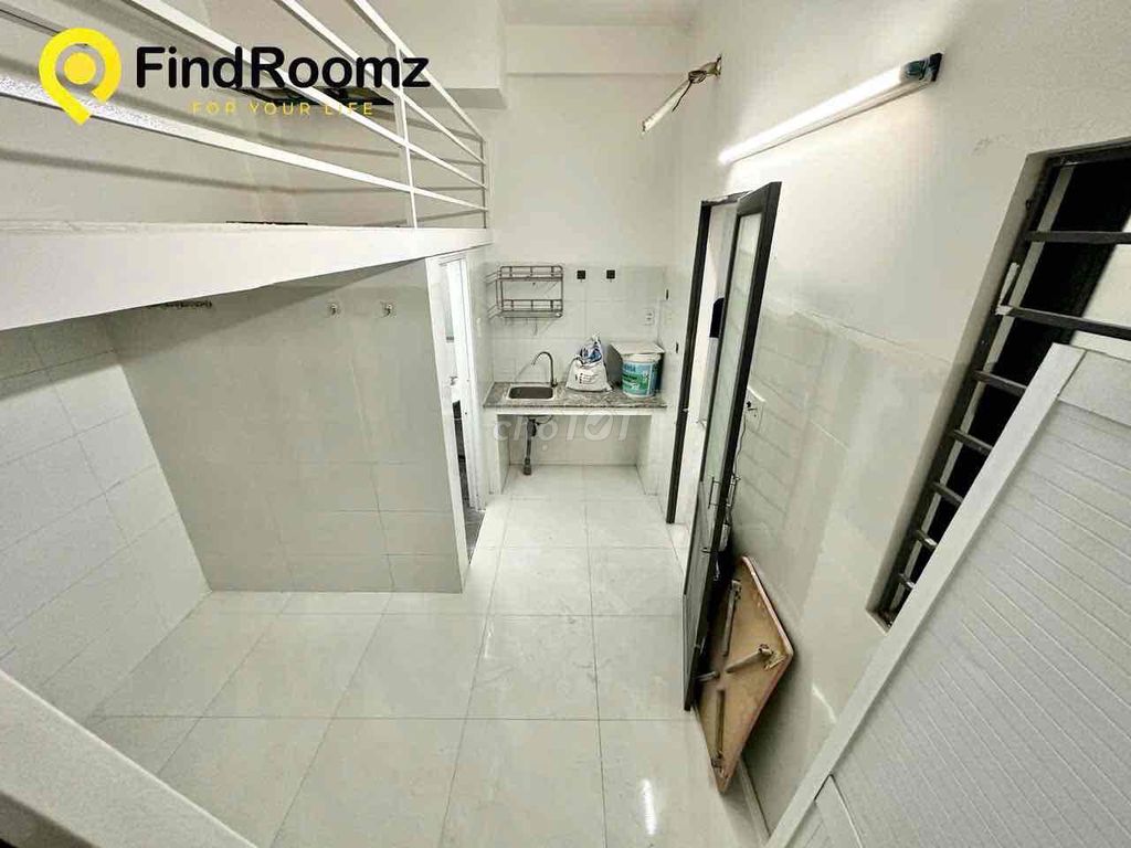 The main convenience is 300 meters from the Gò Vấp market.