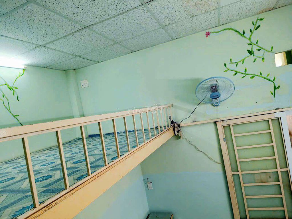 Acorn Room