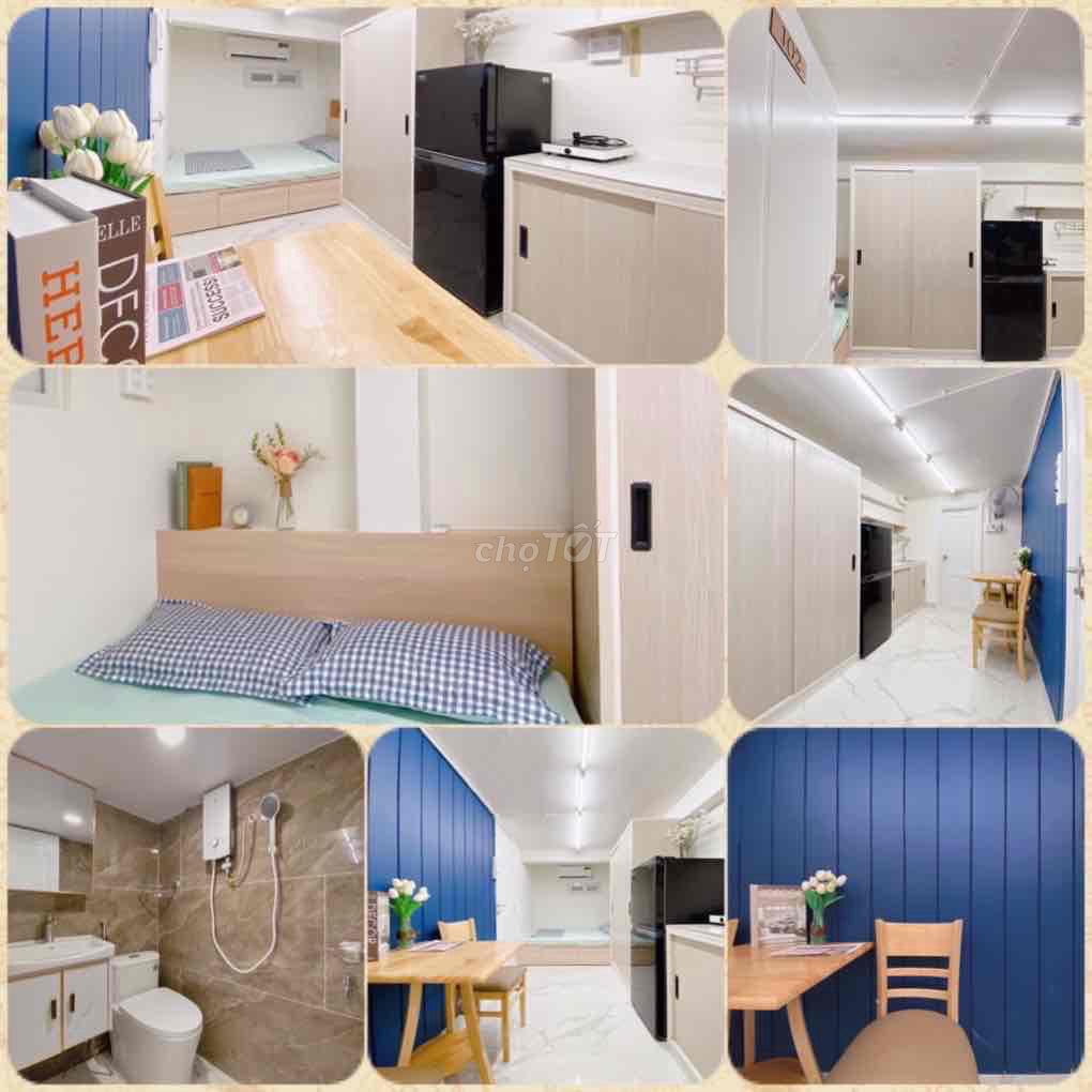 Renting a cheap room at District 1.