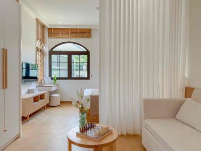 The House of Home Imports New 100 percent Bến Vân Đồn