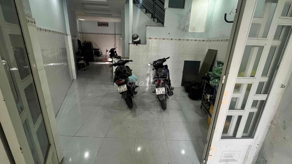 Room 2 million7 Kha Vạn Cân, near Versymall