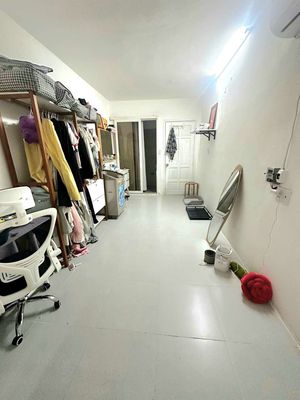 Master apartment.