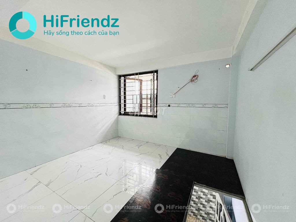Cheap hotels close to Phạm Văn Đồng 25 meters for students and staff.