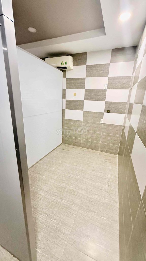 Two-room kitchen service apartment.