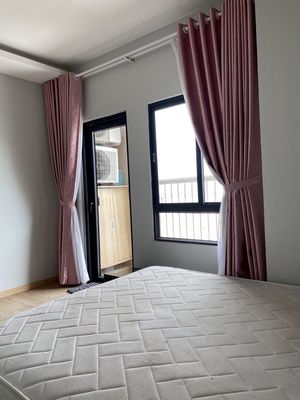 Rent two interior rooms for 8 million a month.