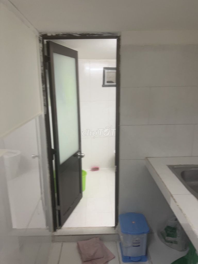 Rent room.