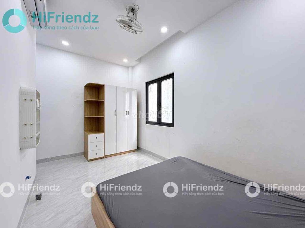 Rent a window studio full new furniture right here in Nguyễn Kiệm.