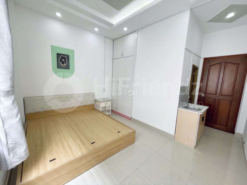 Lê Đức Thọ Front Room