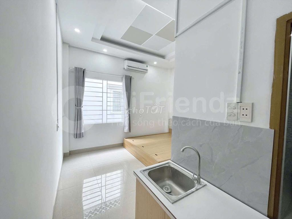 Lê Đức Thọ Front Room