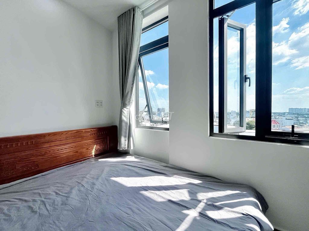 rent the sky window studio full interior - with elevators - near aeon