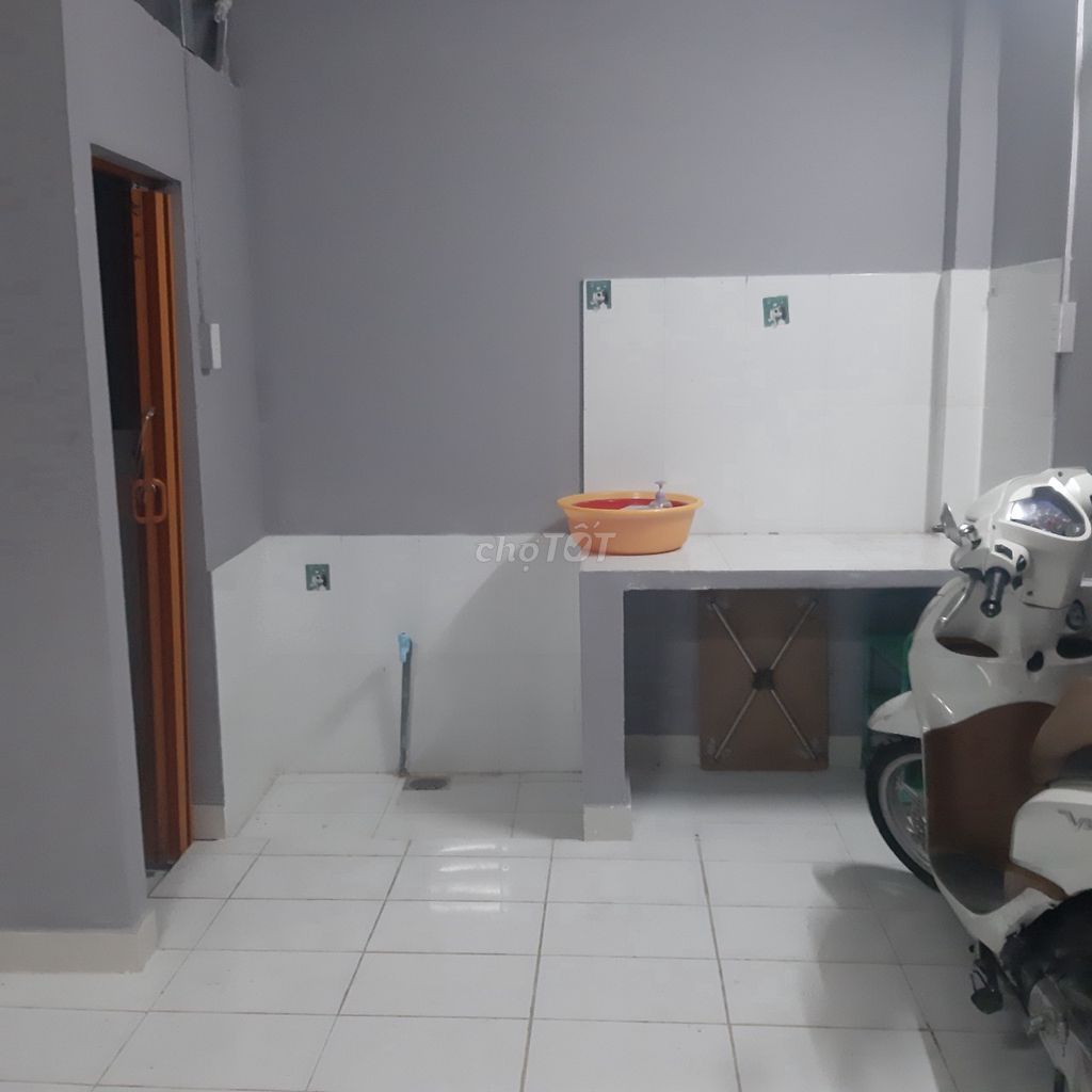 The average boarding house