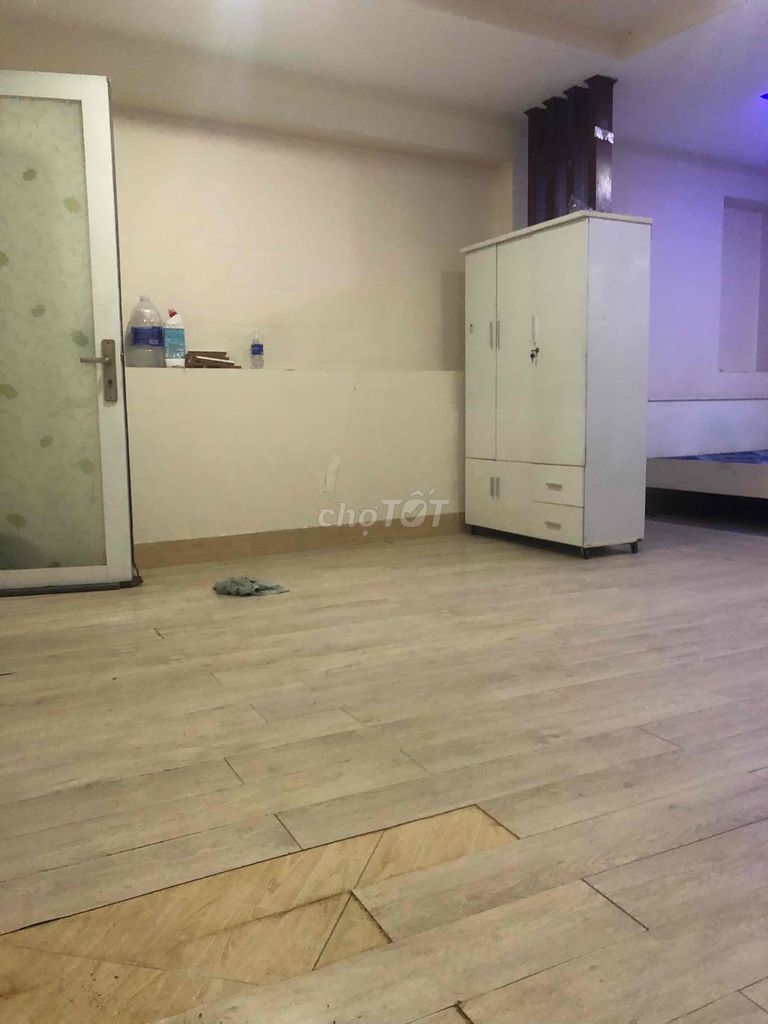 Level 1 is quiet 48 M2 rooms 36 M2/hta/Plainsic University [request room]