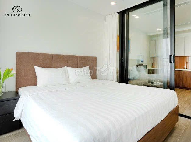 A two-way bedroom right into the 1st district. Two is extremely convenient.