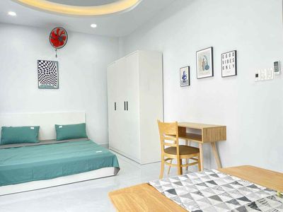[ Rents Service apartments ] Studio 30 meters 2 balcony Trường Sa bordering District 1