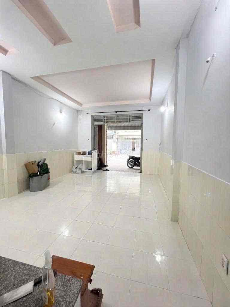 9 Linh Tây Street 1 st 1 st floor 1 3th floor 2 toilets at 10.5 million near the ruin.