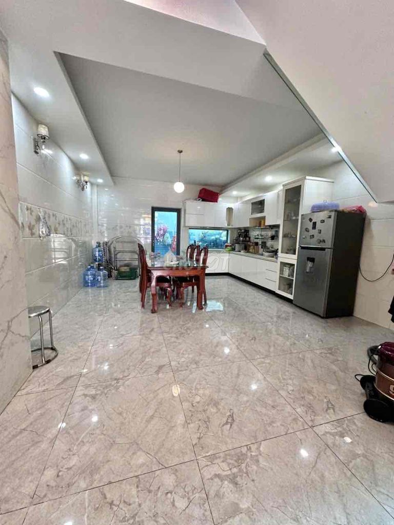 Rent a home of an interior FAZl, area of 4.5 x20 xd 3.5.