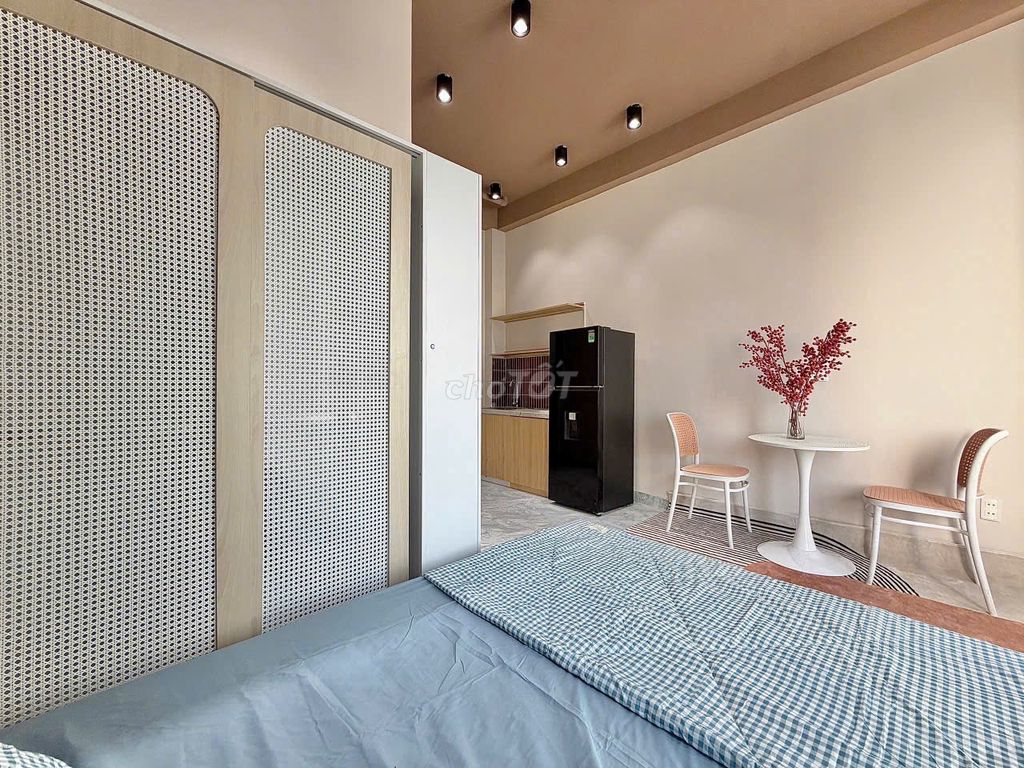 LÝ TUỆ Tân Phú balcony studio