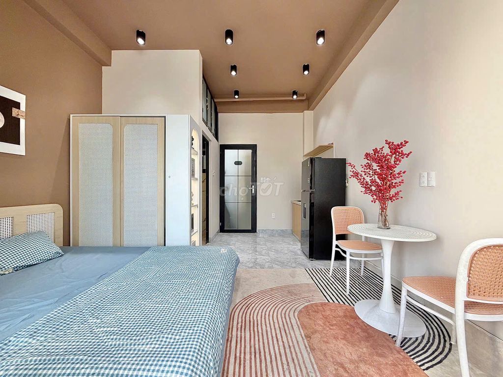 LÝ TUỆ Tân Phú balcony studio