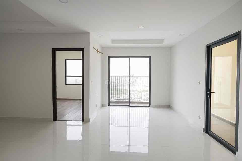 One bedroom.
