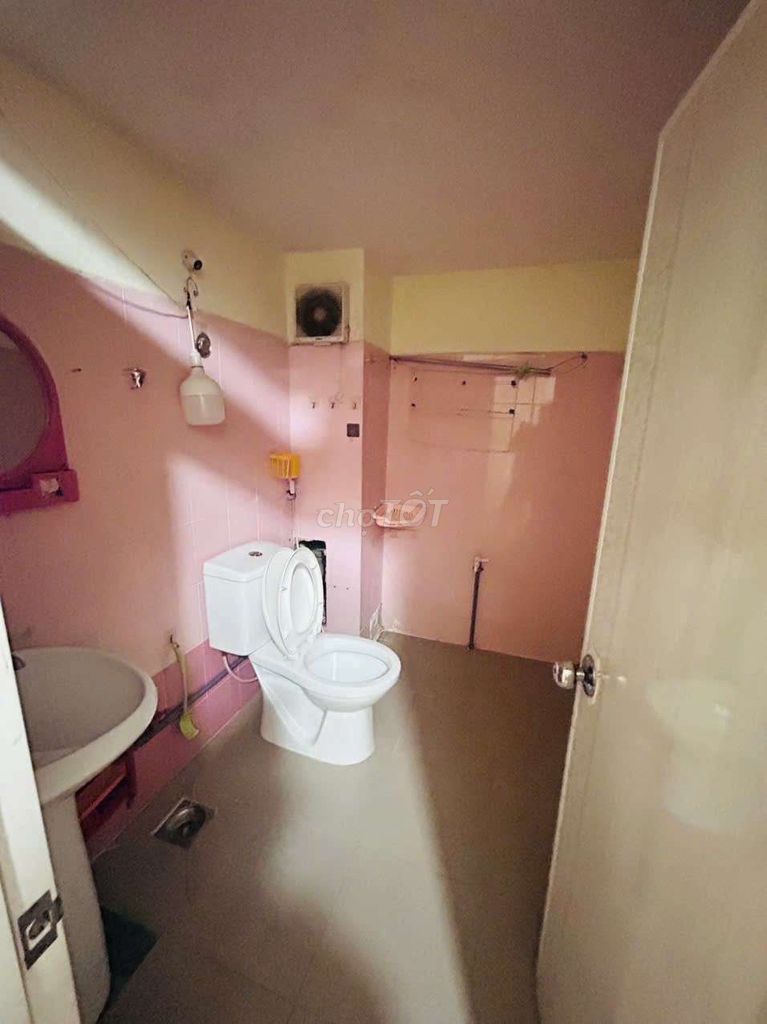 The long-term rent is cheap.
