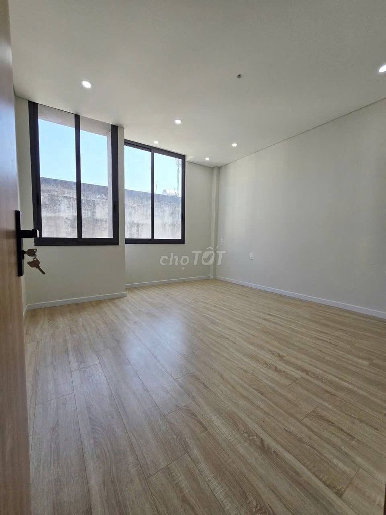 Rent a new house 100 percent next to marketing financials.
