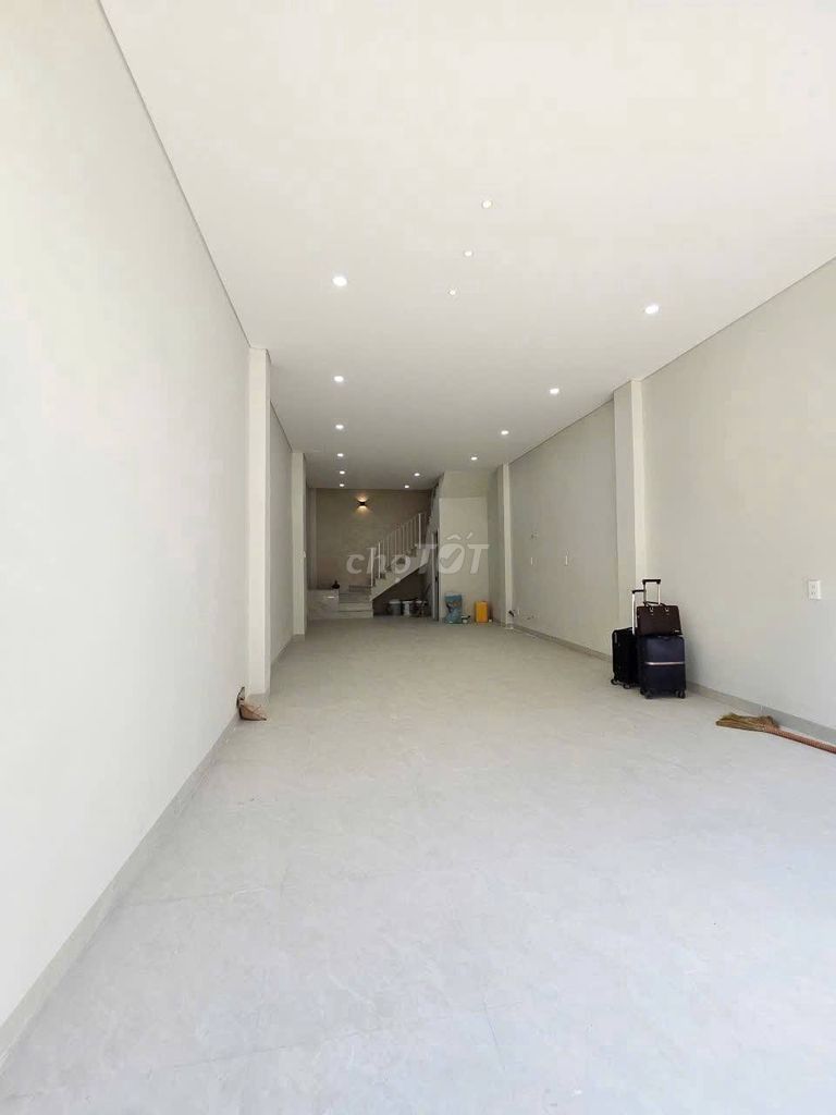 Rent a new house 100 percent next to marketing financials.