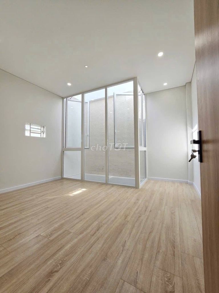 Rent a new house 100 percent next to marketing financials.