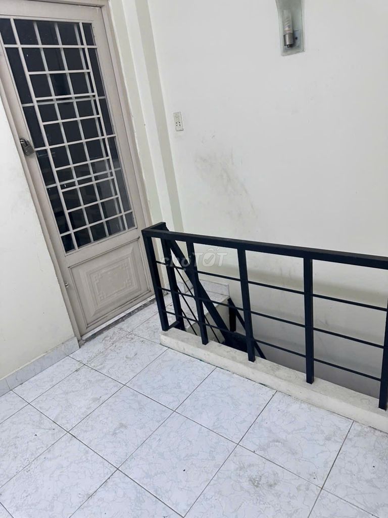 Rent two bedrooms plus three tollet + one of them.