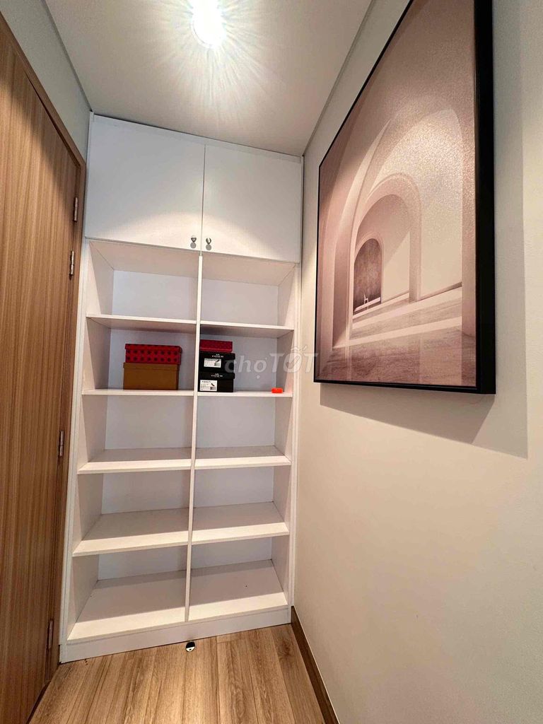 Rent the high-end apartment the horzon .